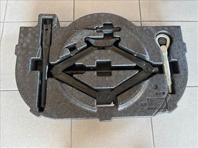 Opel Astra K Sports Tourer Gyári Szerszámkészlet 9357 ,  13369989