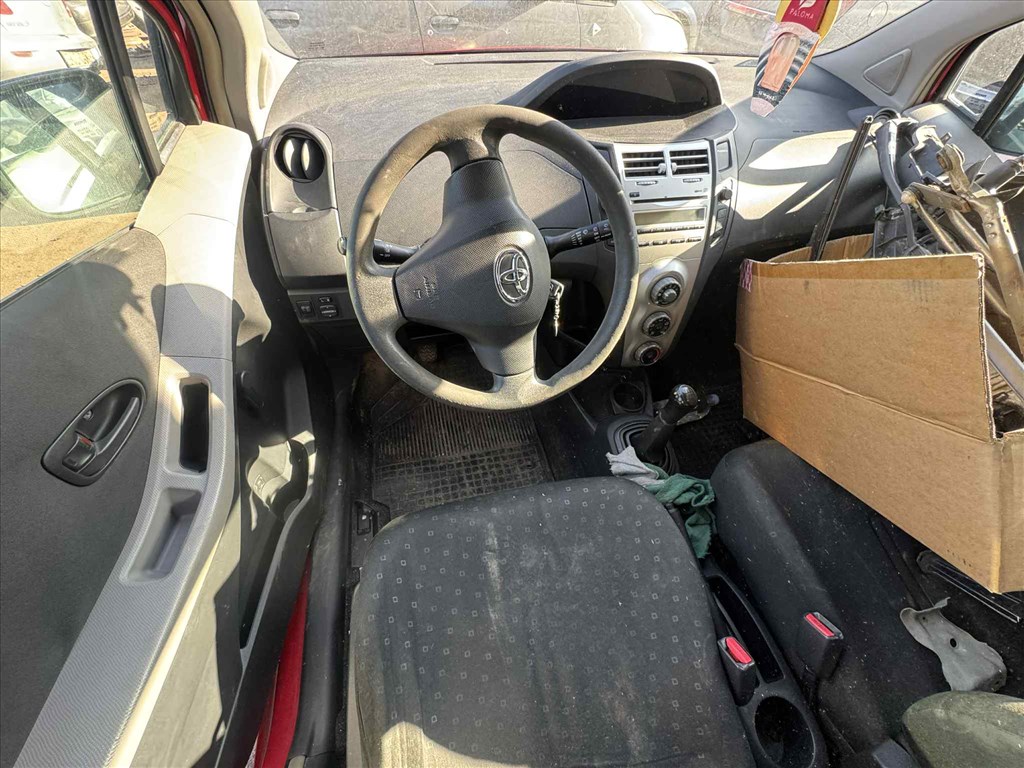 Toyota Yaris (XP90) 1.0 -1KR- bontott alkatrészei 4. kép