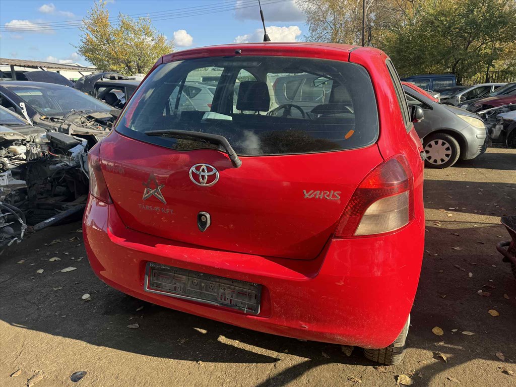 Toyota Yaris (XP90) 1.0 -1KR- bontott alkatrészei 3. kép