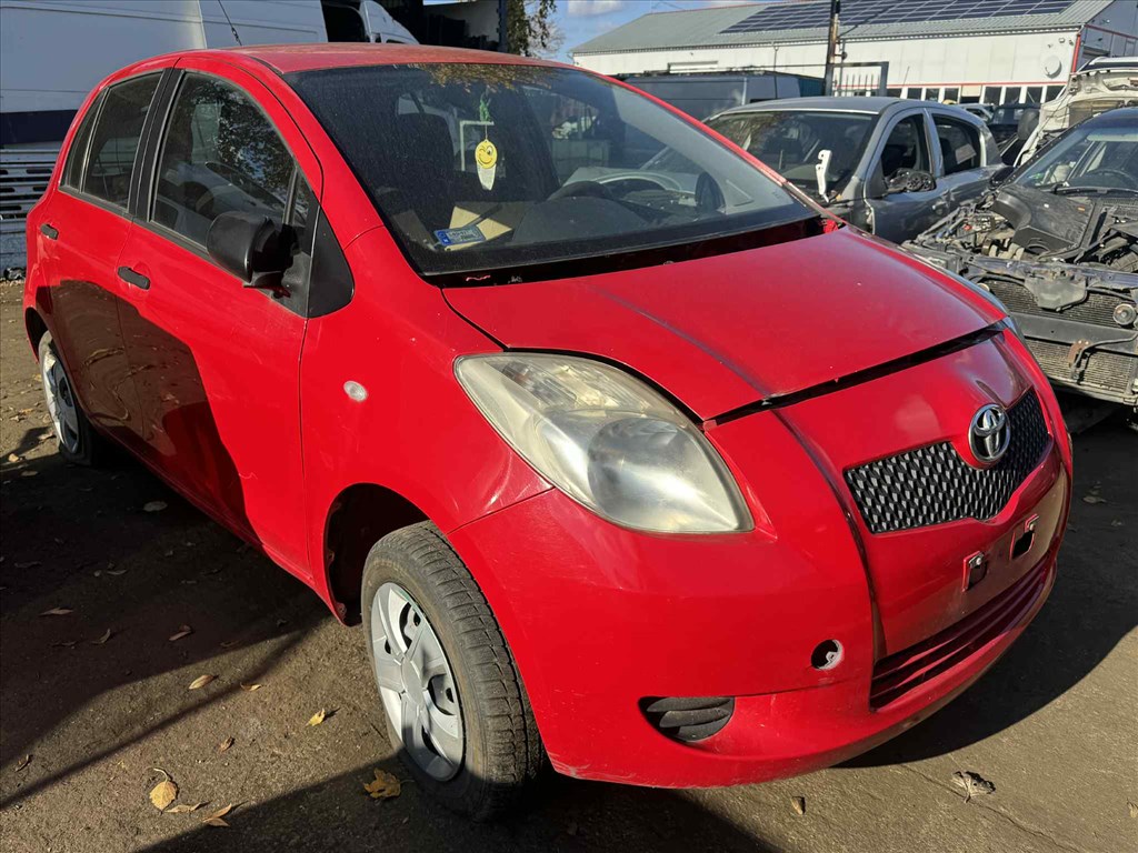 Toyota Yaris (XP90) 1.0 -1KR- bontott alkatrészei 1. kép