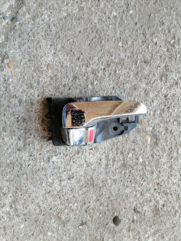 Mitsubishi Outlander I 2.0 4WD Jobb első Belső kilincs  1. kép