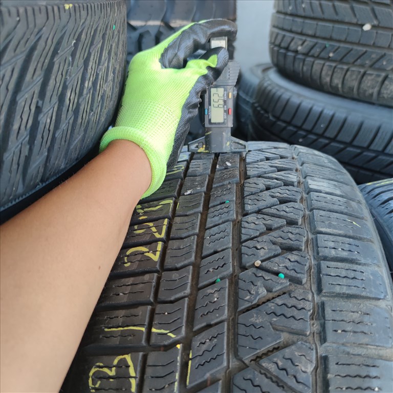 225/60 R17 Kumho téli gumi 65000ft a 4db/243/ 1. kép