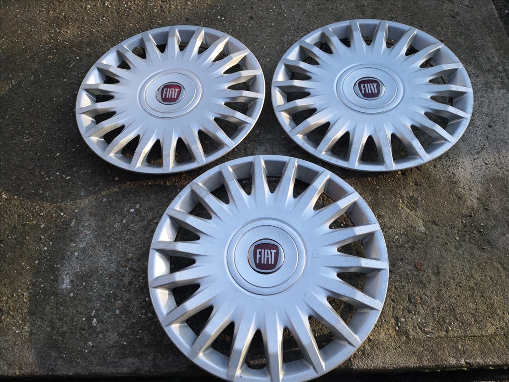 Fiat 15-ös gyári dísztárcsa 2db 3. kép