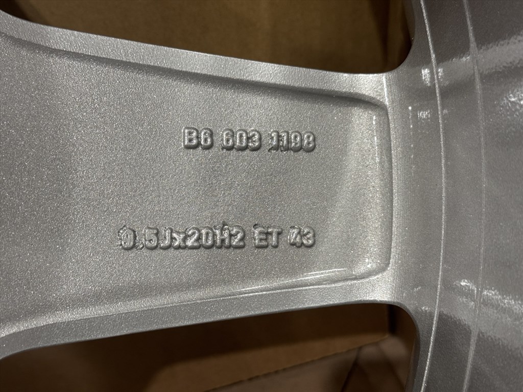R20 Original Mercedes 9.5J ET43 - A2214013402  / A221 401 3402 1db alufelni felni 6. kép
