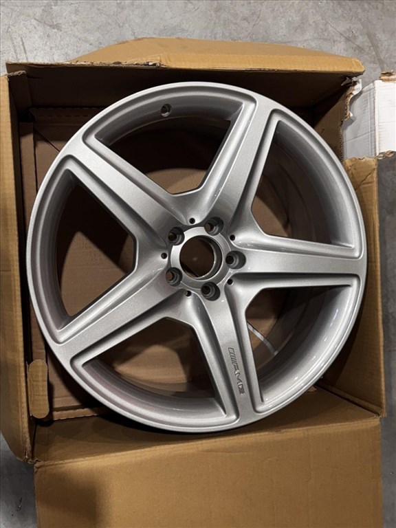 R20 Original Mercedes 9.5J ET43 - A2214013402  / A221 401 3402 1db alufelni felni 9. kép