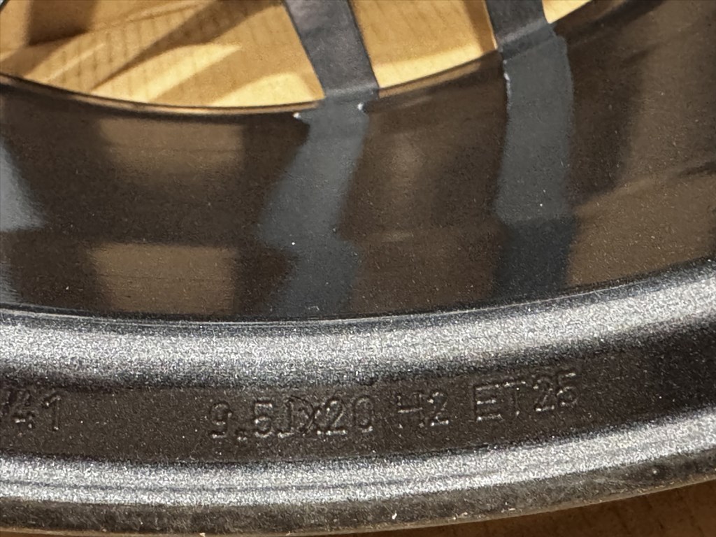 R20 Original mercedes 9.5J ET25 - A2134013000  / A213 401 3000  1db alufelni felni 2. kép