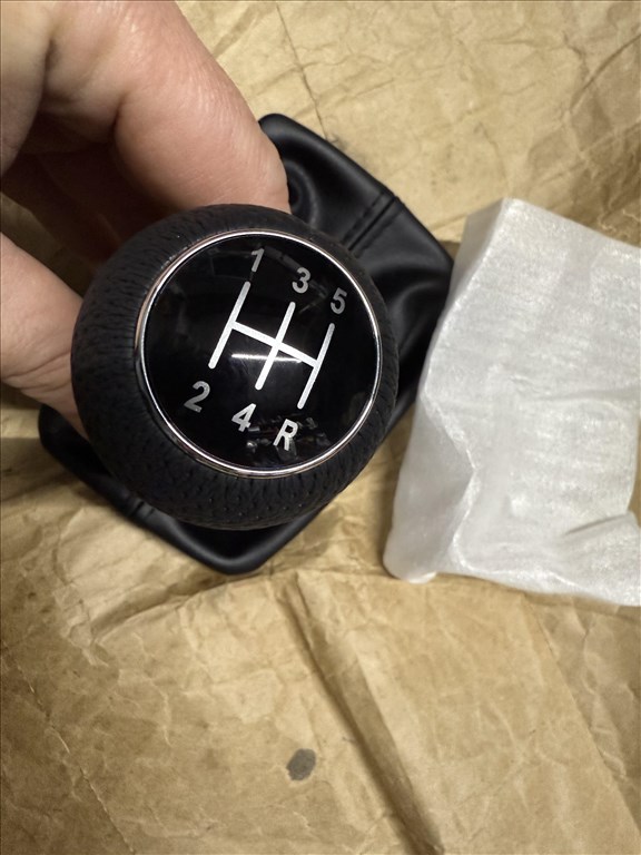 Audi A4 B6 váltógomb + váltószoknya  2. kép