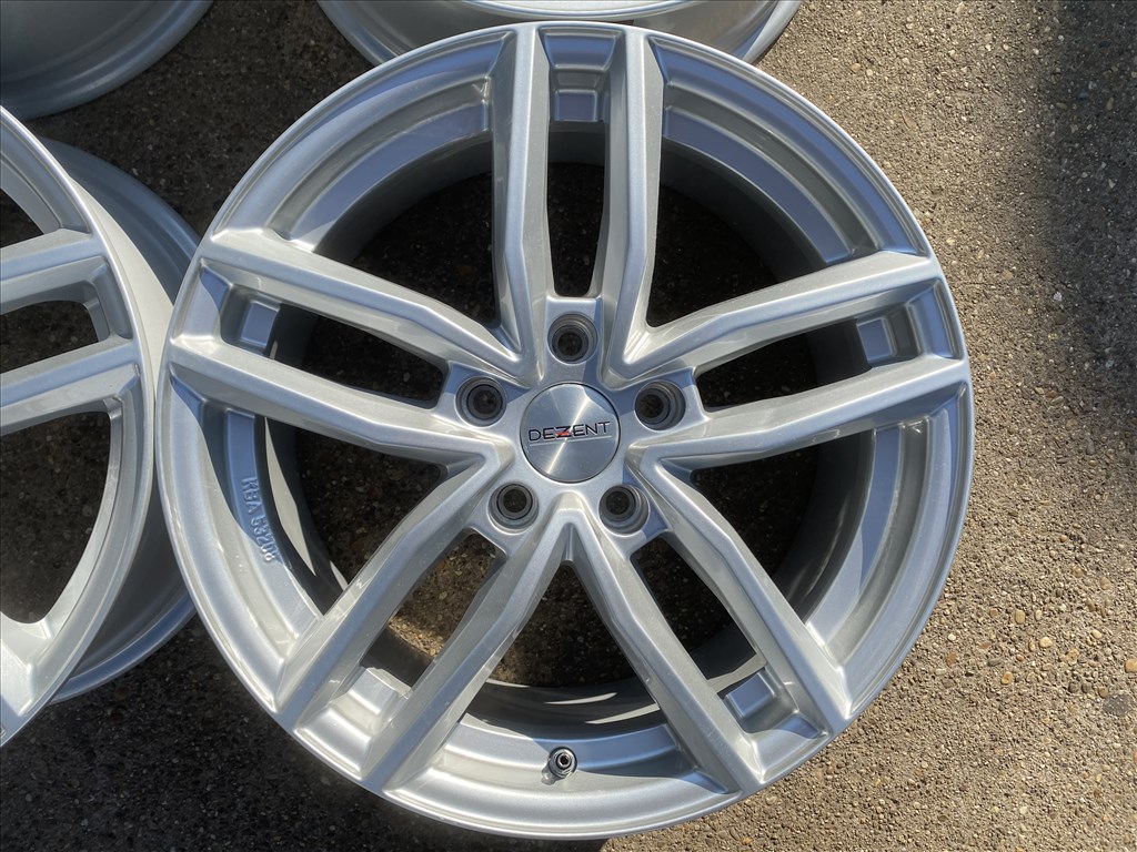 4db Dezent 17" VW - Audi - Mercedes-Benz alufelni. (4161) 2. kép