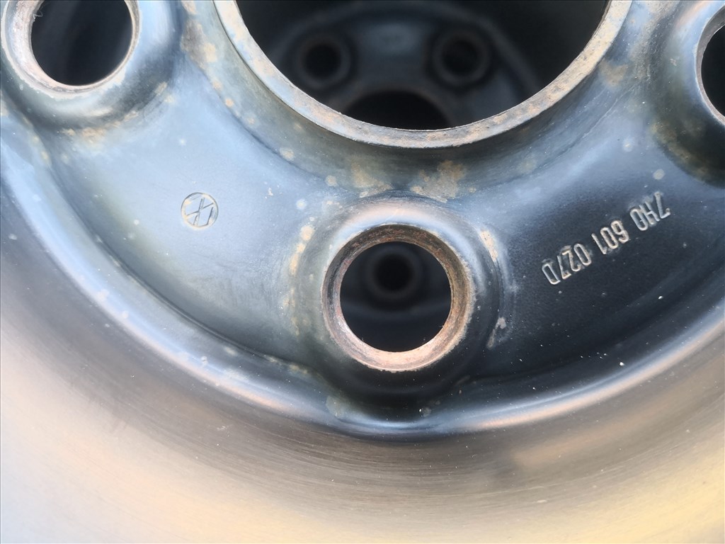 Volkswagen T5 - T6 16-os nyárikerék 2. kép