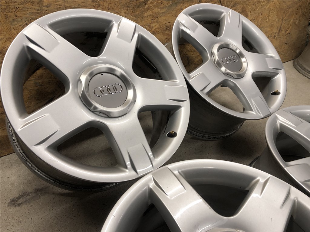 17 colos Audi alufelni gyári 17 col 5x112 1. kép