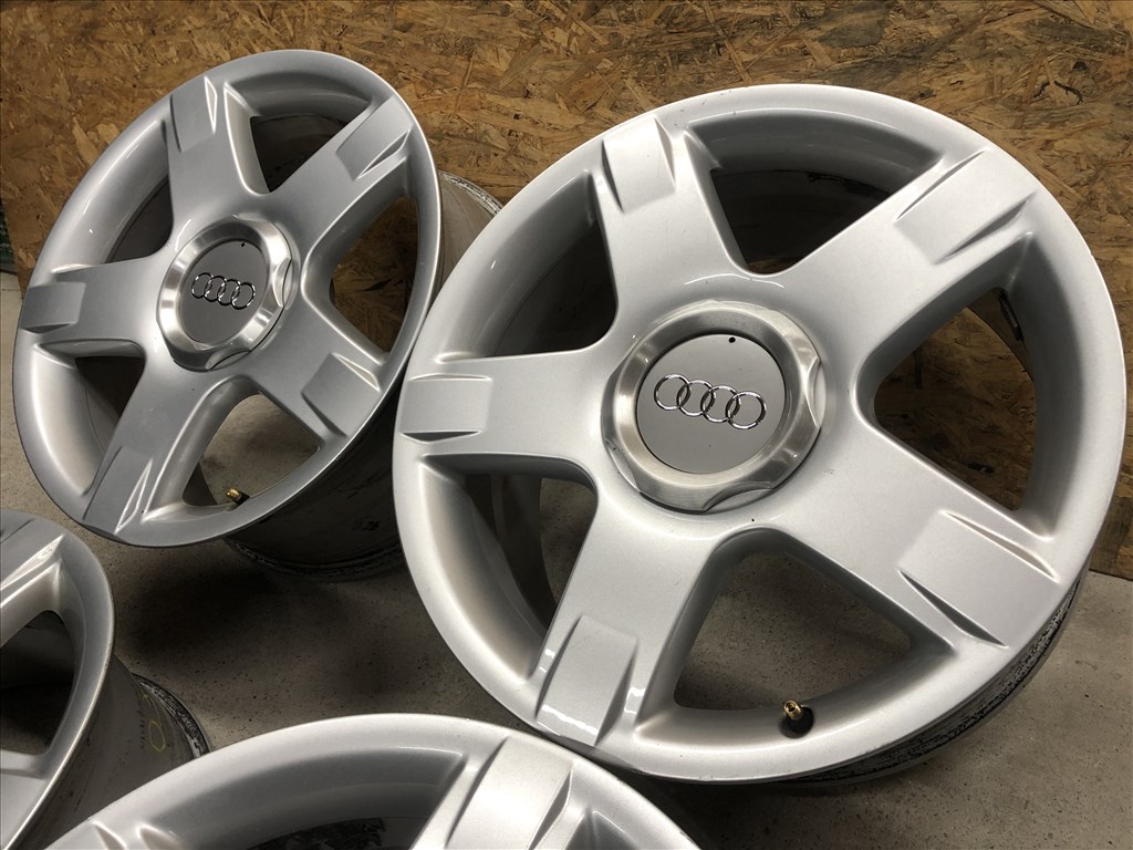 17 colos Audi alufelni gyári 17 col 5x112 3. kép