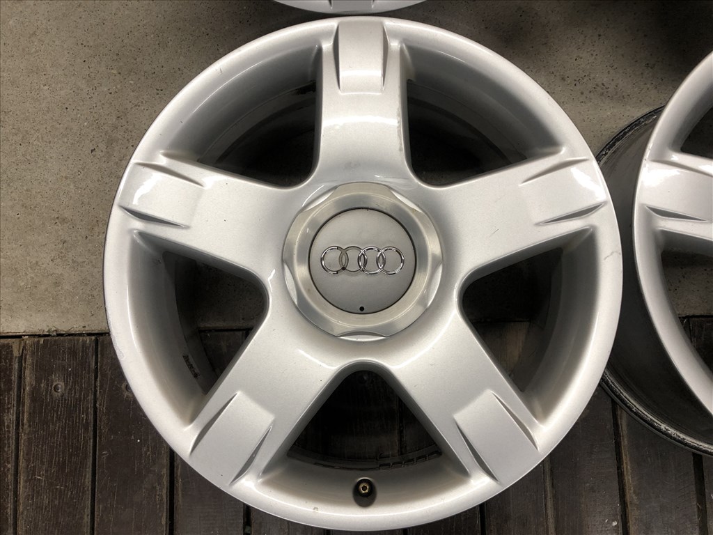 17 colos Audi alufelni gyári 17 col 5x112 9. kép