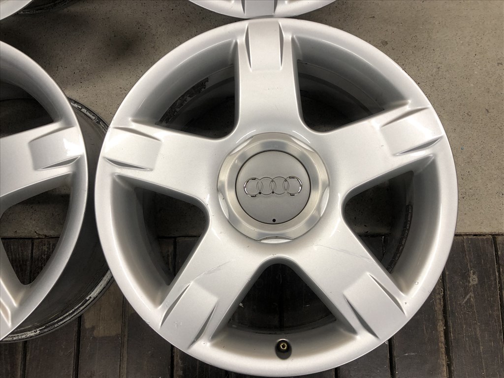 17 colos Audi alufelni gyári 17 col 5x112 10. kép