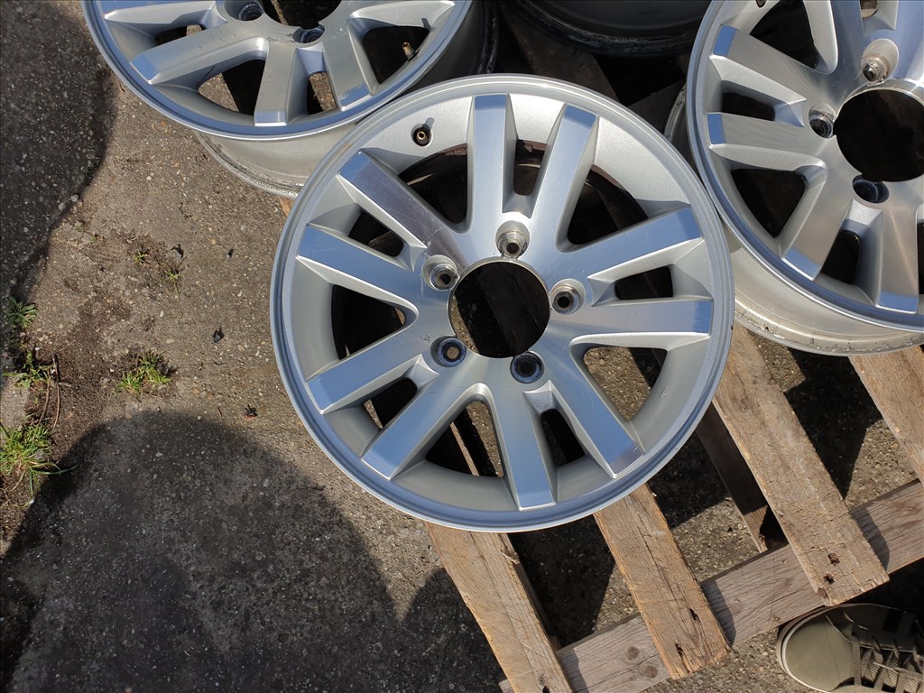 16" 5x139,7 Suzuki Vitara 4. kép