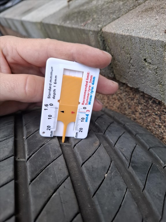  235/45 18" használt Michelin e primacy  acoustic t2 nyári gumi 4. kép