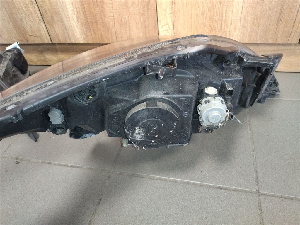 Renault Laguna Coupé 2008-2015 bal xenon fényszóró. Szép állapotú 260603355r 89903644 3. kép