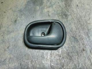 Mazda 121 (2nd gen) Jobb első Belső Kilincs *78695*