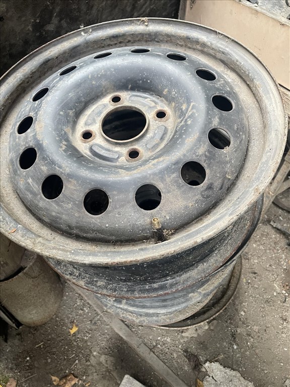  4x108 lyukosztású 15" használt lemezfelni 1. kép