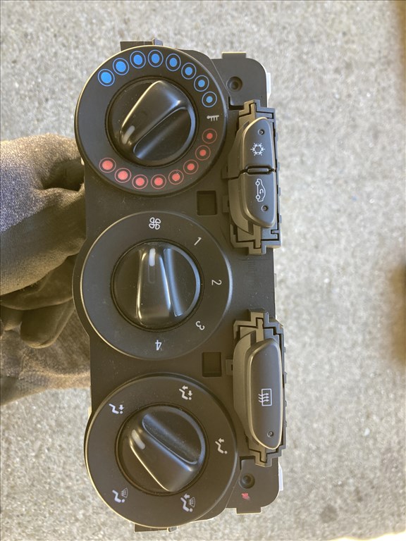 Opel Corsa E Corsa E fűtés kapcsoló klíma panel  466119570 1. kép