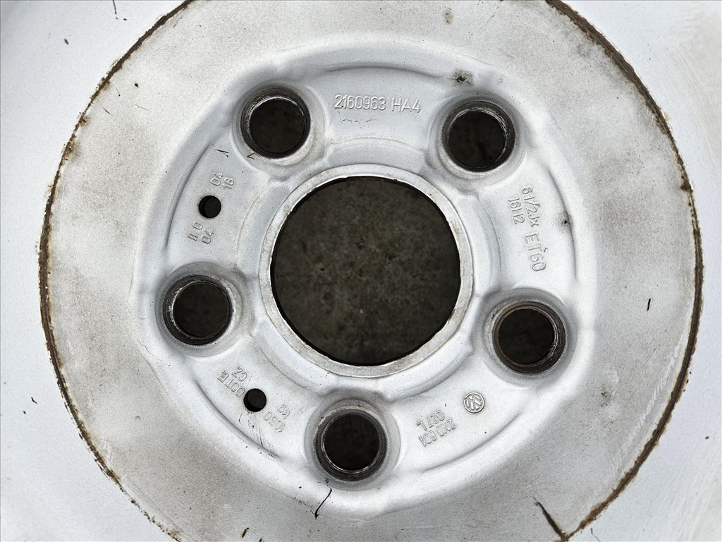  5x120 lyukosztású 6,5J 16" használt Volkswagen lemezfelni 8. kép