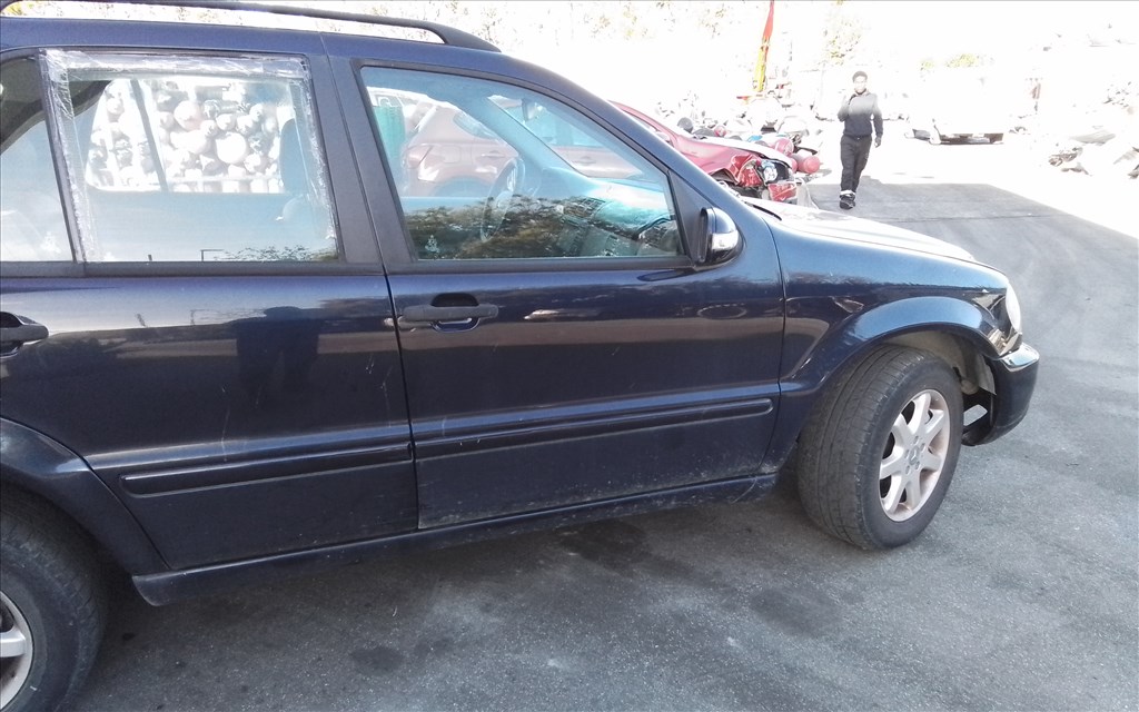 Mercedes ML 270 (W163) bontott alkatrészei 5. kép