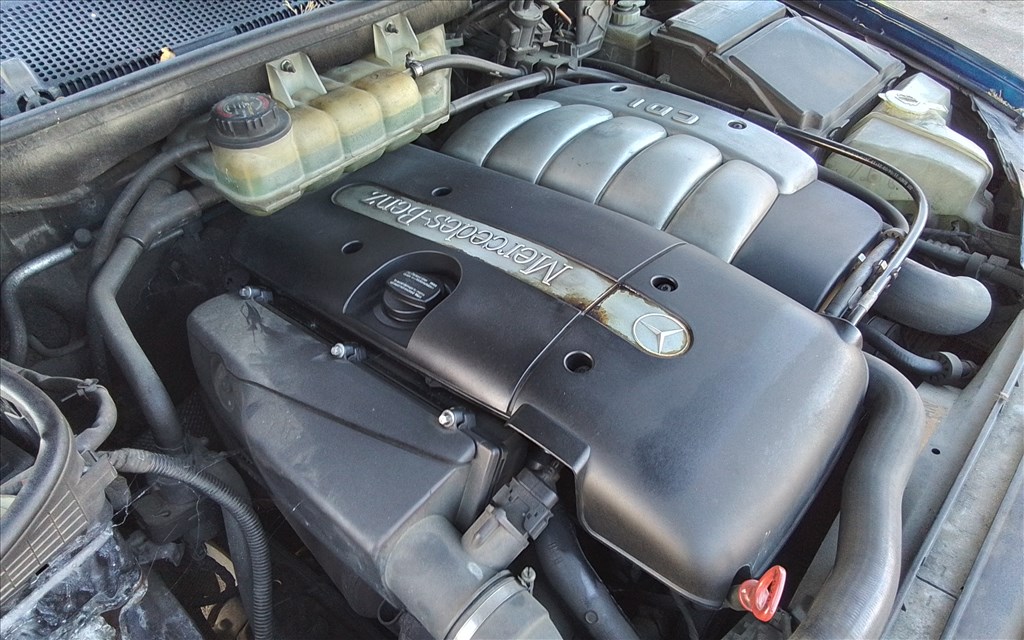 Mercedes ML 270 (W163) bontott alkatrészei 7. kép