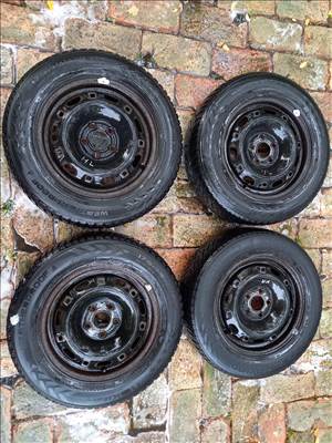  Ibiza fabia polo 5x100 lyukosztású 14" használt lemezfelni, rajta 175/70r14 téli gumi 