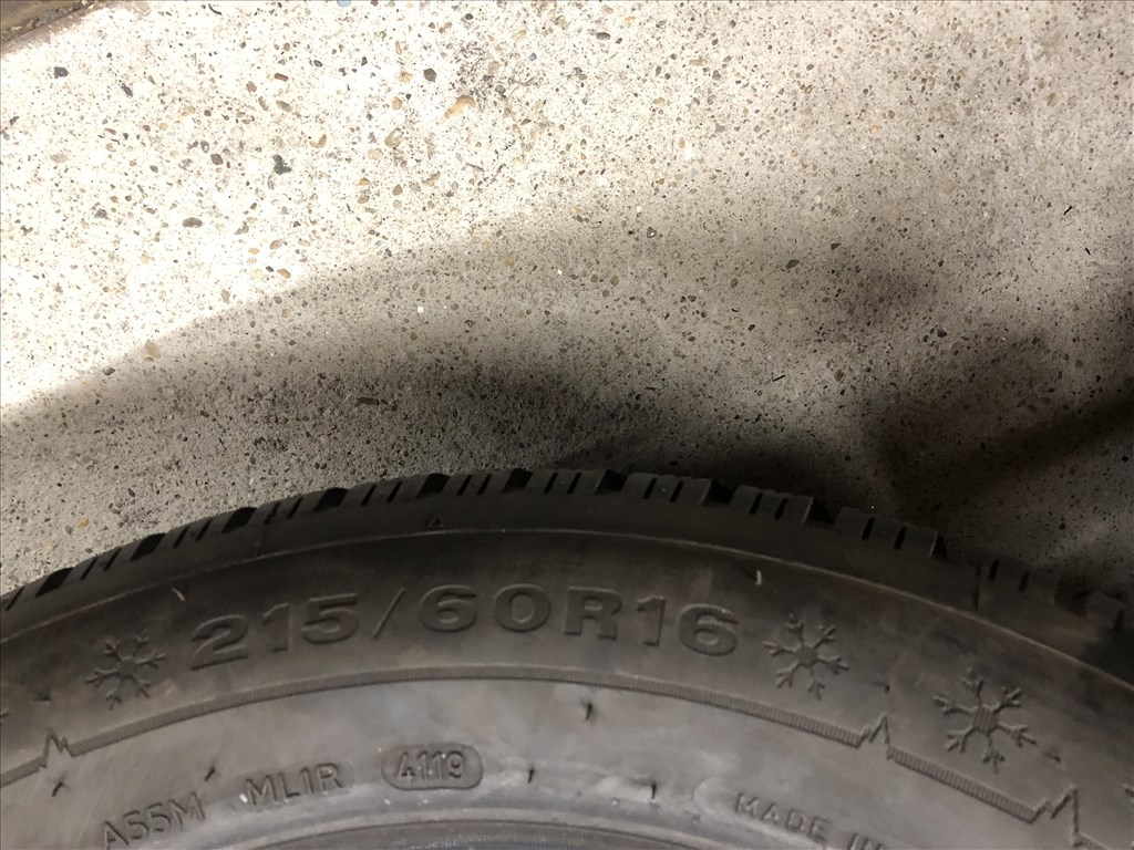 215/60/16 Dunlop téli gumi 215 60 16  8. kép