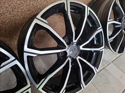  5x114.3 lyukosztású 7j 17" újszerű Mak davinci alufelni