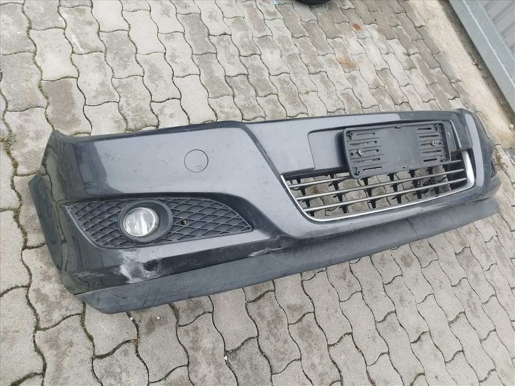 Opel Astra H lökhárító  2. kép
