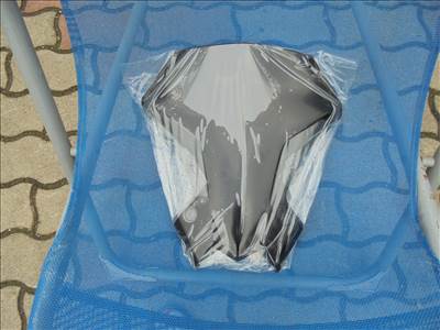 Vadi új gyári Kawasaki Z 900-as sötétített plexi eladó