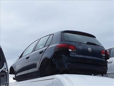 Volkswagen Golf VI 1.6 TDI Hátsó lökhárító 