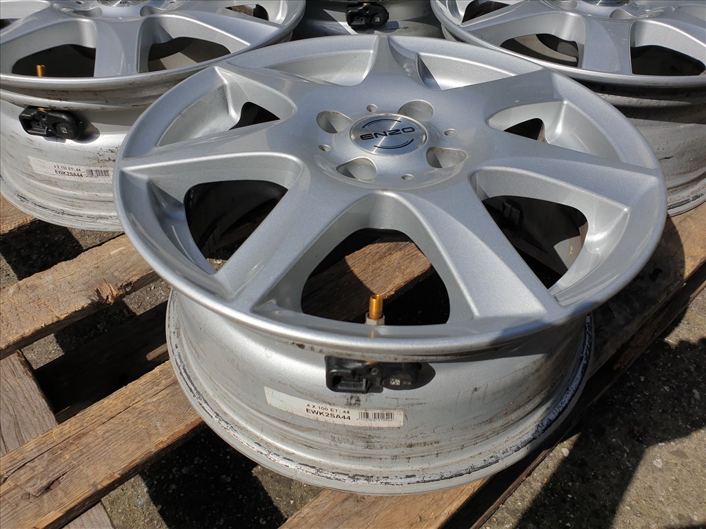 15" 4x100 Toyota Yaris + szenzor 5. kép