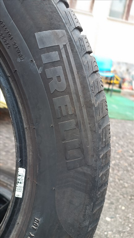 2db 225/60 R18 104H használt Pirelli Sottozero Winter3 téli gumi. 4. kép