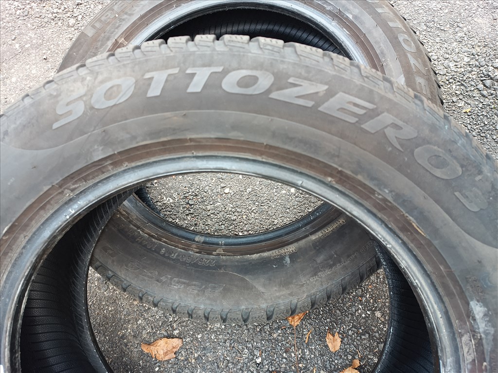 2db 225/60 R18 104H használt Pirelli Sottozero Winter3 téli gumi. 7. kép