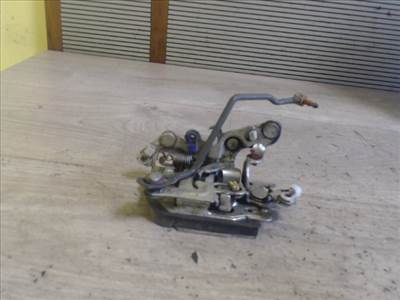 SUZUKI SWIFT 96-05 Jobb első ajtó zárszerkezet mechanikus