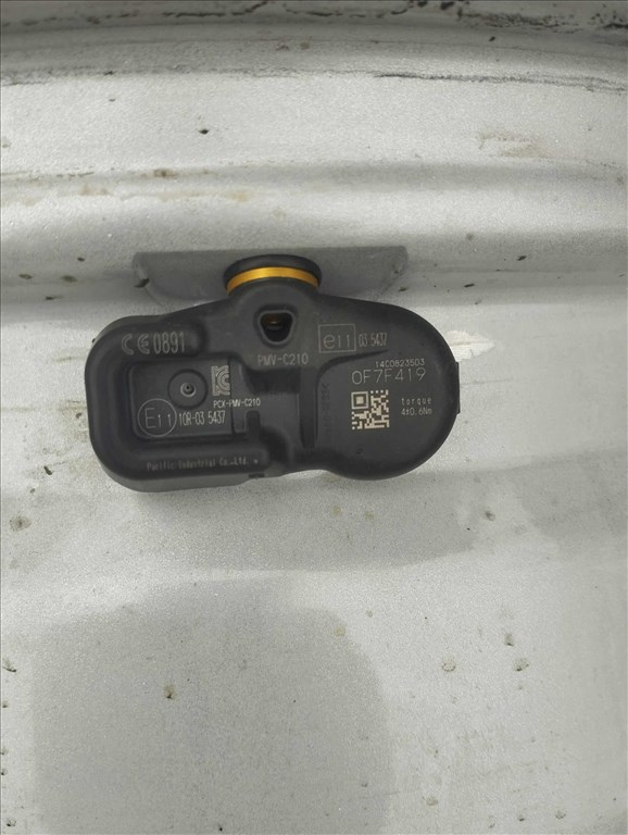 5x114,3 16 Toyota Auris alufelni r16" + TPMS 7. kép