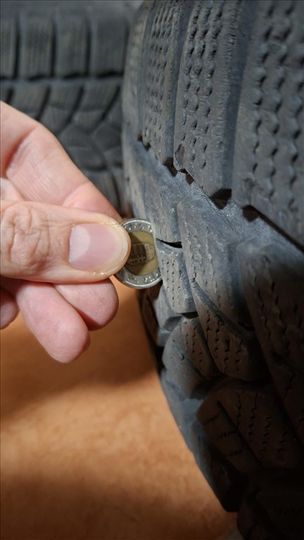  205/5516" használt Firestone téli gumi gumi 4. kép