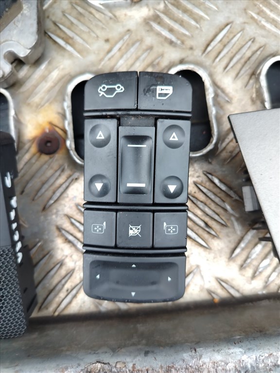 Opel Vectra C bal első ablakemelő kapcsoló  1. kép