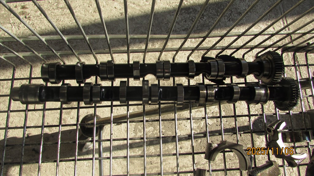 Audi A4 (B8 - 8K) 2.0 TDI quattro vezérműtengely hosszú 1. kép