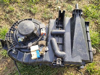 Kia SORENTO hűtő fűtő radiátor 