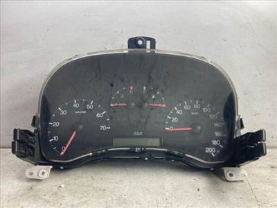 FIAT PUNTO II Kilométeróra