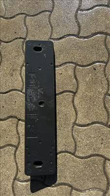 Mercedes W295 EQE első lökhárító rendszámtartó betét  a2958855701