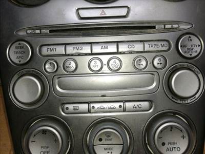 Mazda 6 (1st gen) Rádió / CD *112424*