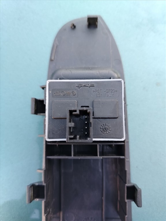 Seat Cordoba II bal első ablakemelő kapcsoló  2. kép