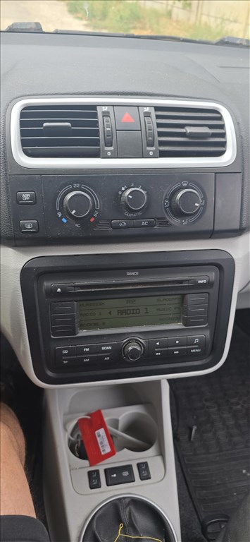 Skoda Fabia II bontott alkatrészei 1.4 16v BXW 5. kép