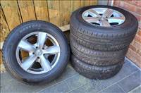  5x115 lyukosztású 16" újszerű Dezent alufelni, rajta 215/70 újszerű Nankang téli gumi gumi 