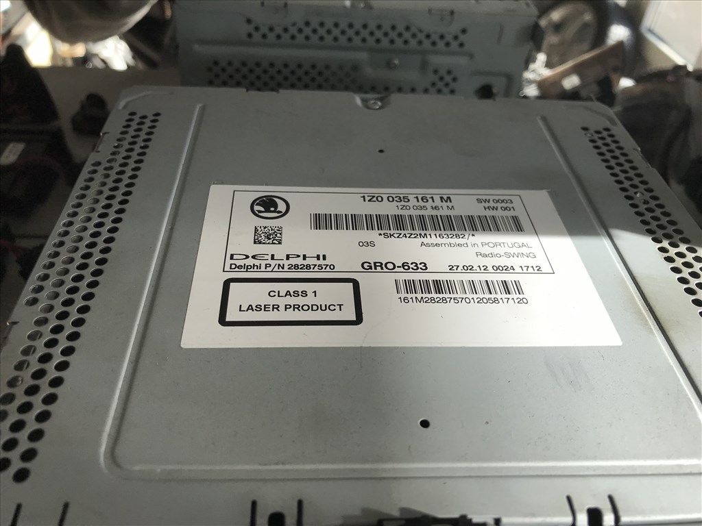 Skoda Octavia II FL * SWING fejegység 1z0035161m 2. kép