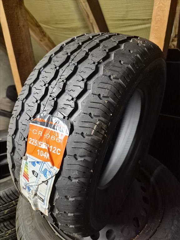  225/5512" új Trailermaxx négyévszakos gumi gumi 2. kép