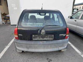OPEL CORSA B (73, 78, 79) Csomagtérajtó Zárszerkezet